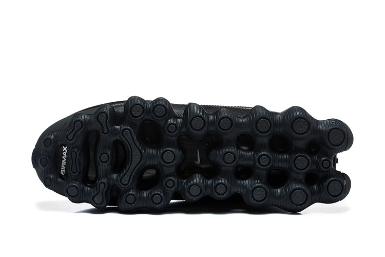 Black Fragment-Style Sneakers - Nike Air Max 2017 - product image from the listing.