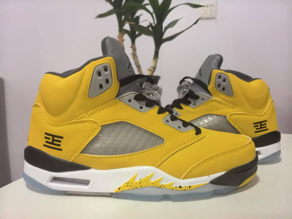 "Tokyo" Air Jordan 5 Retro T23 2025 - product image from the listing.