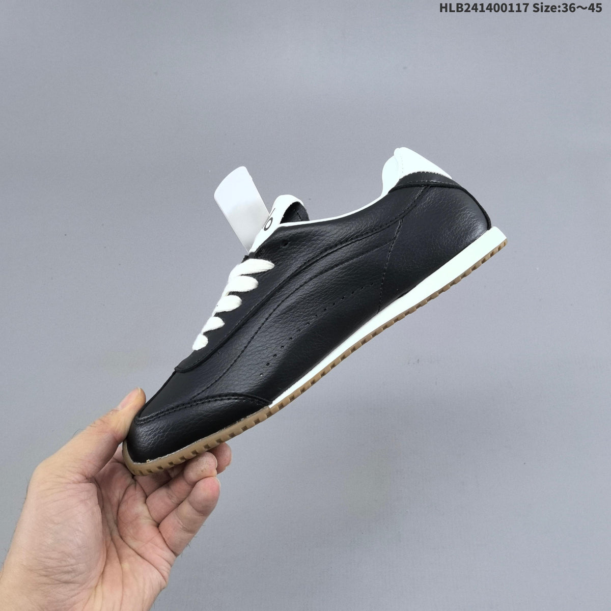 Alo Yoga Sunset Sneaker Low-Cut Casual Shoes - product image from the listing.