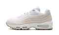 Light Orewood Brown" HM4743 100 - Air Max 95 OG "Levi's Denim - product image from the listing.