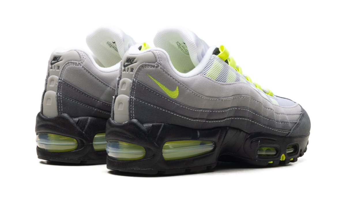 Women's Nike Air Max 95 "Neon (2026)" IO9926 001 - product image from the listing.