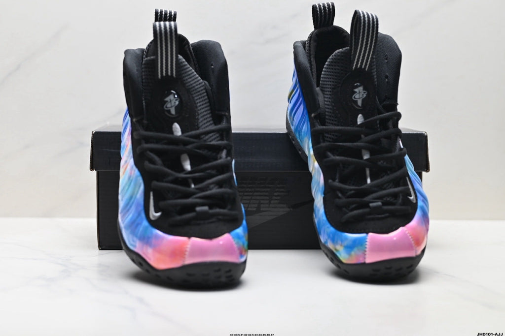 Nike Air Foamposite One Penny Hardaway Trainers, Blue Iridescent - product image from the listing.