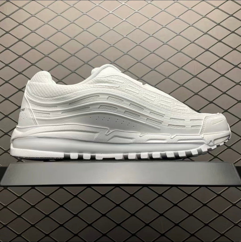 Nike Air Max TL 2.5 x CDG Homme Plus Sneakers in White HJ6539-100 - product image from the listing.