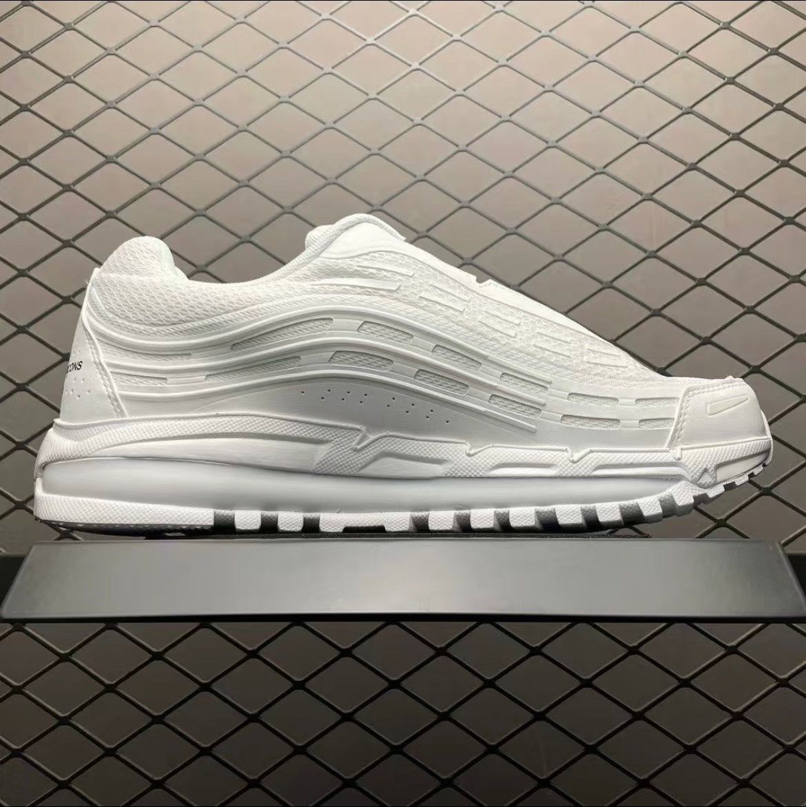 Nike Air Max TL 2.5 x CDG Homme Plus Sneakers in White HJ6539-100 - product image from the listing.