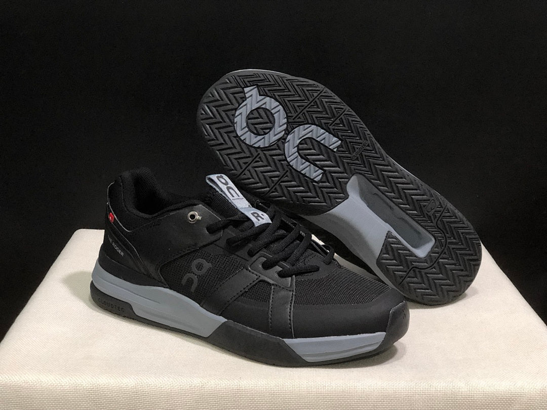On The Roger Clubhouse Pro Sneakers in Black - product image from the listing.
