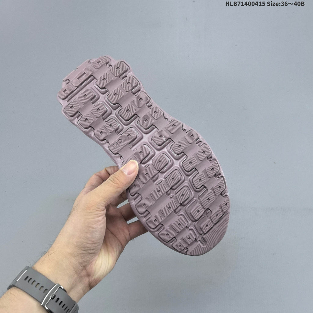 Alo Yoga Alo Runner Low-Cut Sneakers in Mauve - product image from the listing.