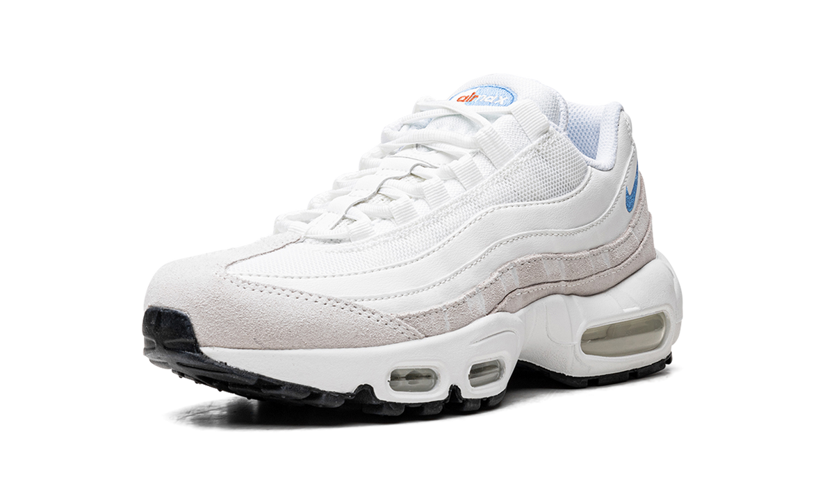 Women's AIR MAX 95 MNS "Summit White University Blue" DJ9981 100 - product image from the listing.