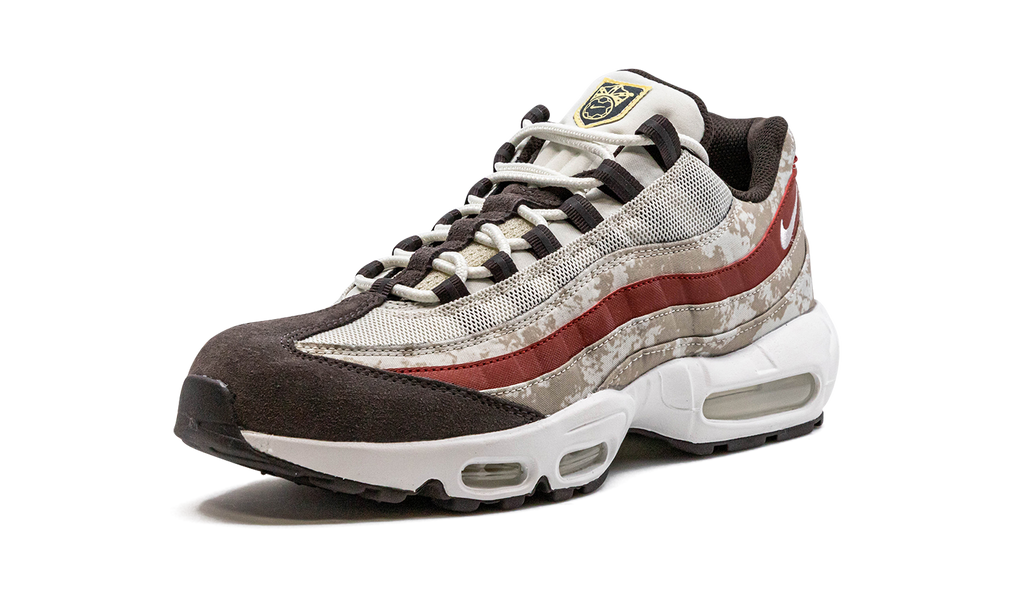 "Social FC" Air Max 95 DQ9016 001 - product image from the listing.