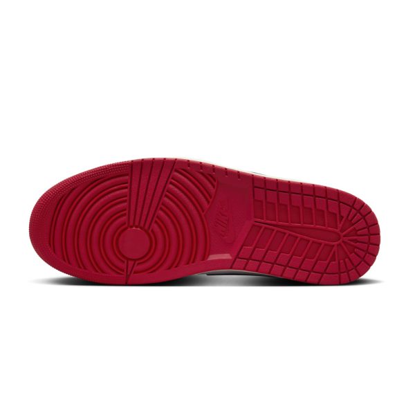 "Black Toe Reimagined" Air Jordan 1 Retro High OG DZ5485-106 - product image from the listing.