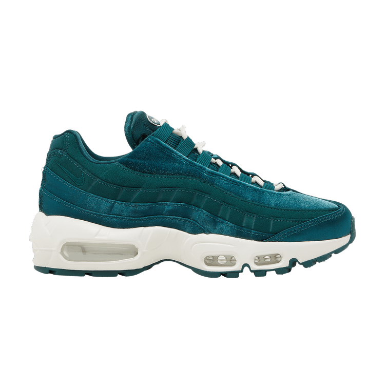 Women's Nike Air Max 95 Green Velvet - product image from the listing.