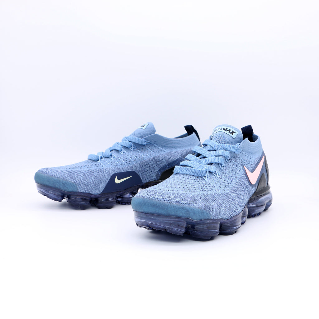 Nike Air VaporMax Flyknit Sneakers in Blue 942842-401 - product image from the listing.