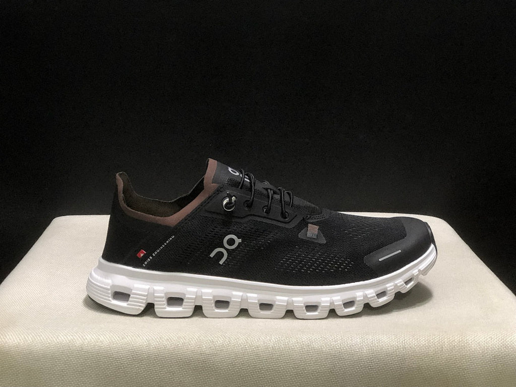 Black and Brown On Cloud 6 Coast Sneakers - product image from the listing.