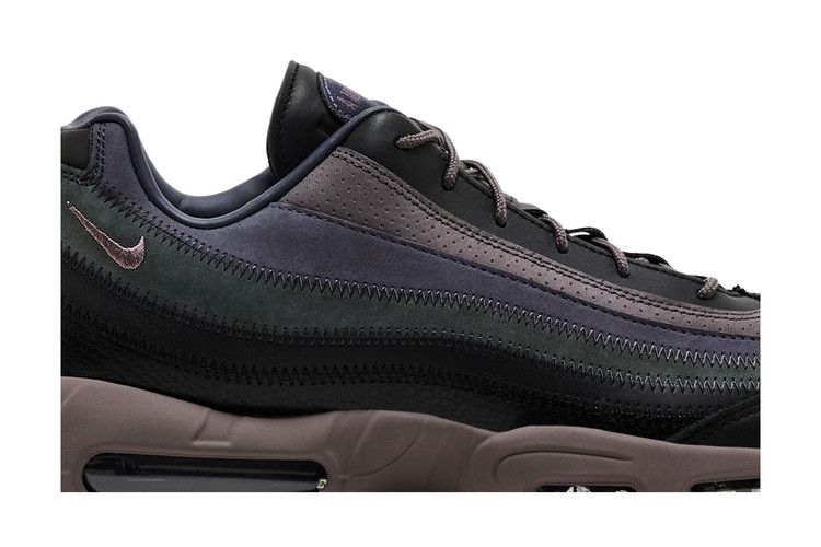 A Ma Maniére Hand Wash Cold - Nike Air Max 95 - product image from the listing.