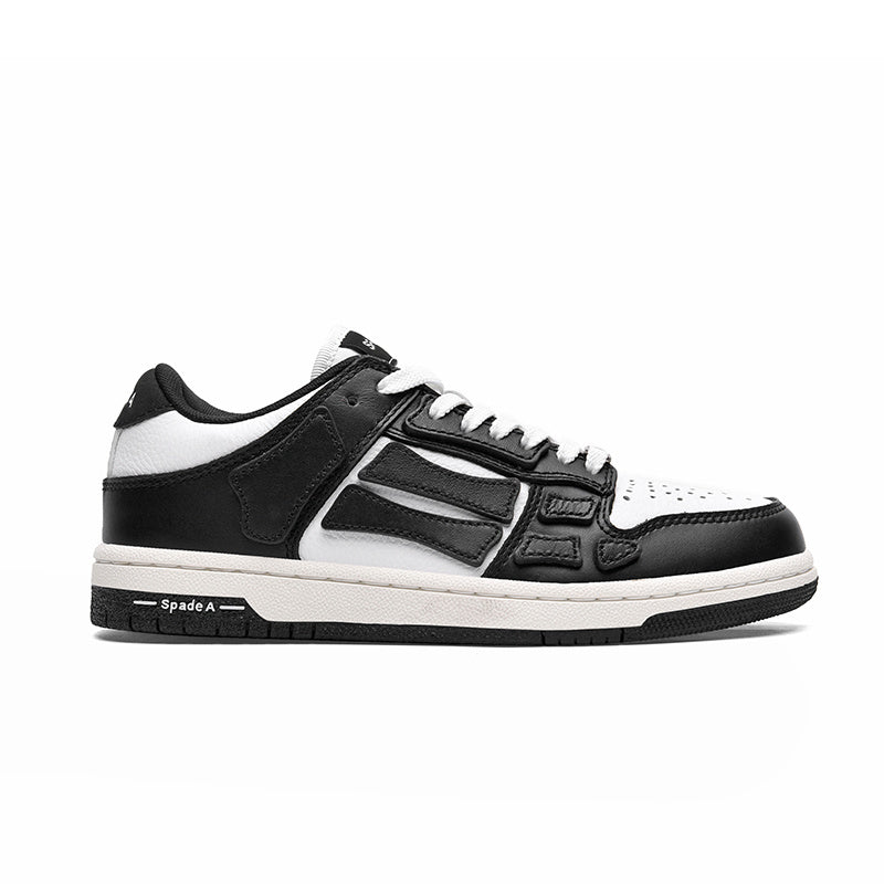 Black Low-Top Sneakers in and White MFS003-004 - product image from the listing.