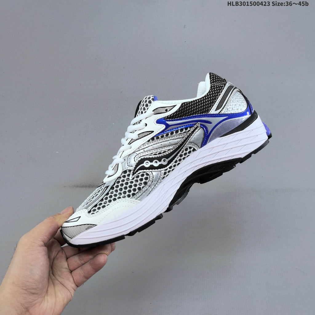Saucony ProGrid Omni 9 Retro Sneakers for Running - product image from the listing.