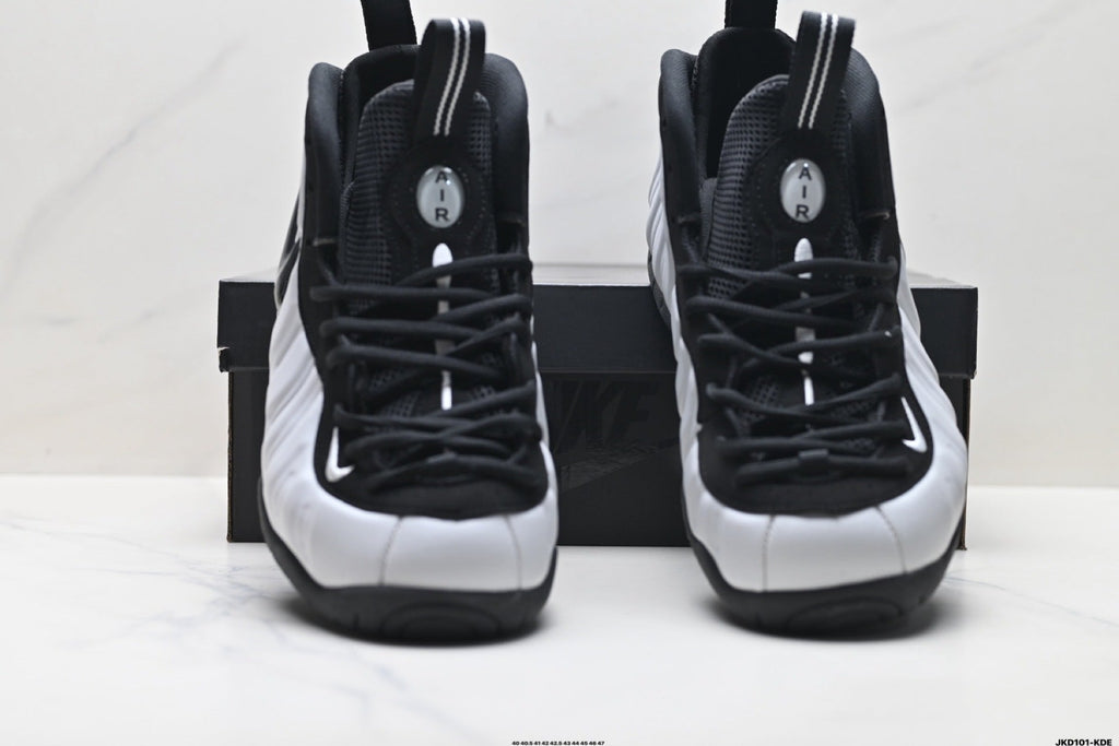 Nike Air Foamposite One Penny Hardaway Black White Trainers - product image from the listing.