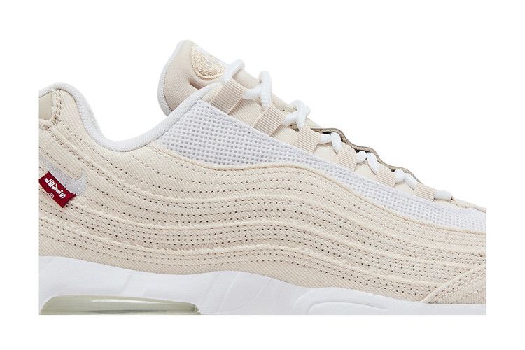 Nike Air Max 95 OG Levis Light Orewood in Brown - product image from the listing.