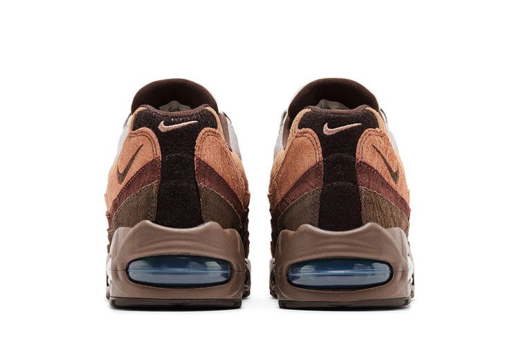 Big Bubble Ducks of a Feather Oregon Ducks Lumber Yard - Nike Air Max 95 - product image from the listing.