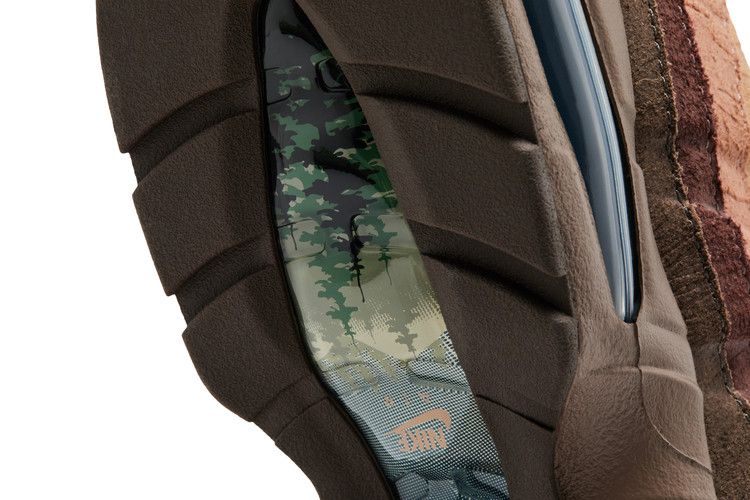 Big Bubble Ducks of a Feather Oregon Ducks Lumber Yard - Nike Air Max 95 - product image from the listing.