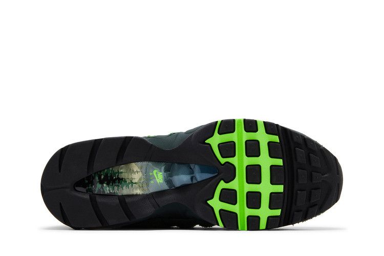 Big Bubble Ducks of a Feather Oregon Ducks The Woods - Nike Air Max 95 - product image from the listing.