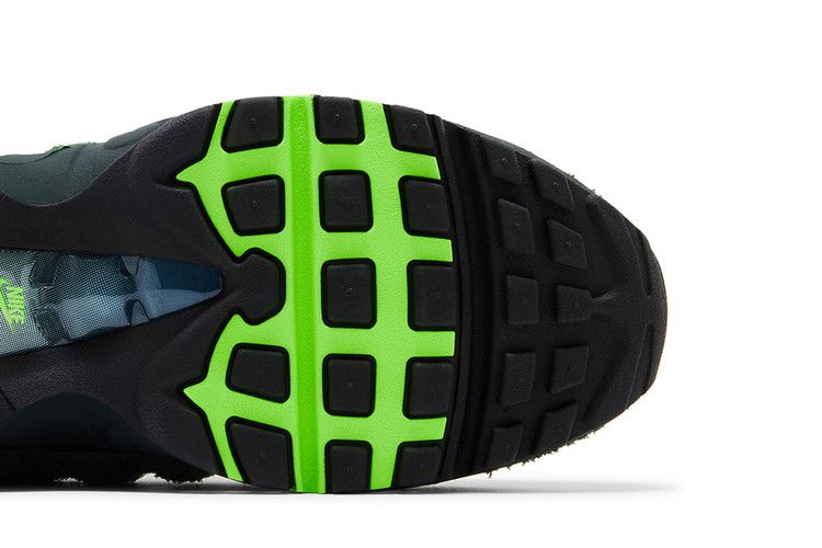 Big Bubble Ducks of a Feather Oregon Ducks The Woods - Nike Air Max 95 - product image from the listing.