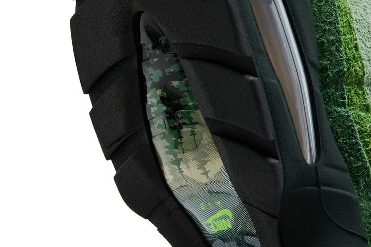 Big Bubble Ducks of a Feather Oregon Ducks The Woods - Nike Air Max 95 - product image from the listing.