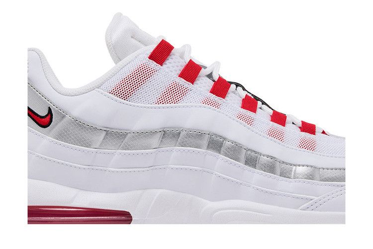 Big Bubble England - Nike Air Max 95 SE - product image from the listing.