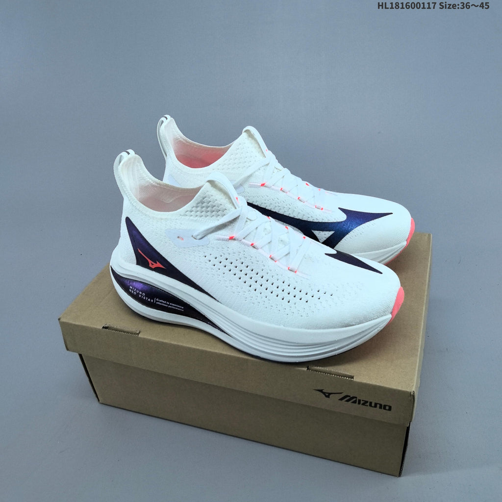 HL181600117 - Mizuno Neo Vista Running Shoes - product image from the listing.