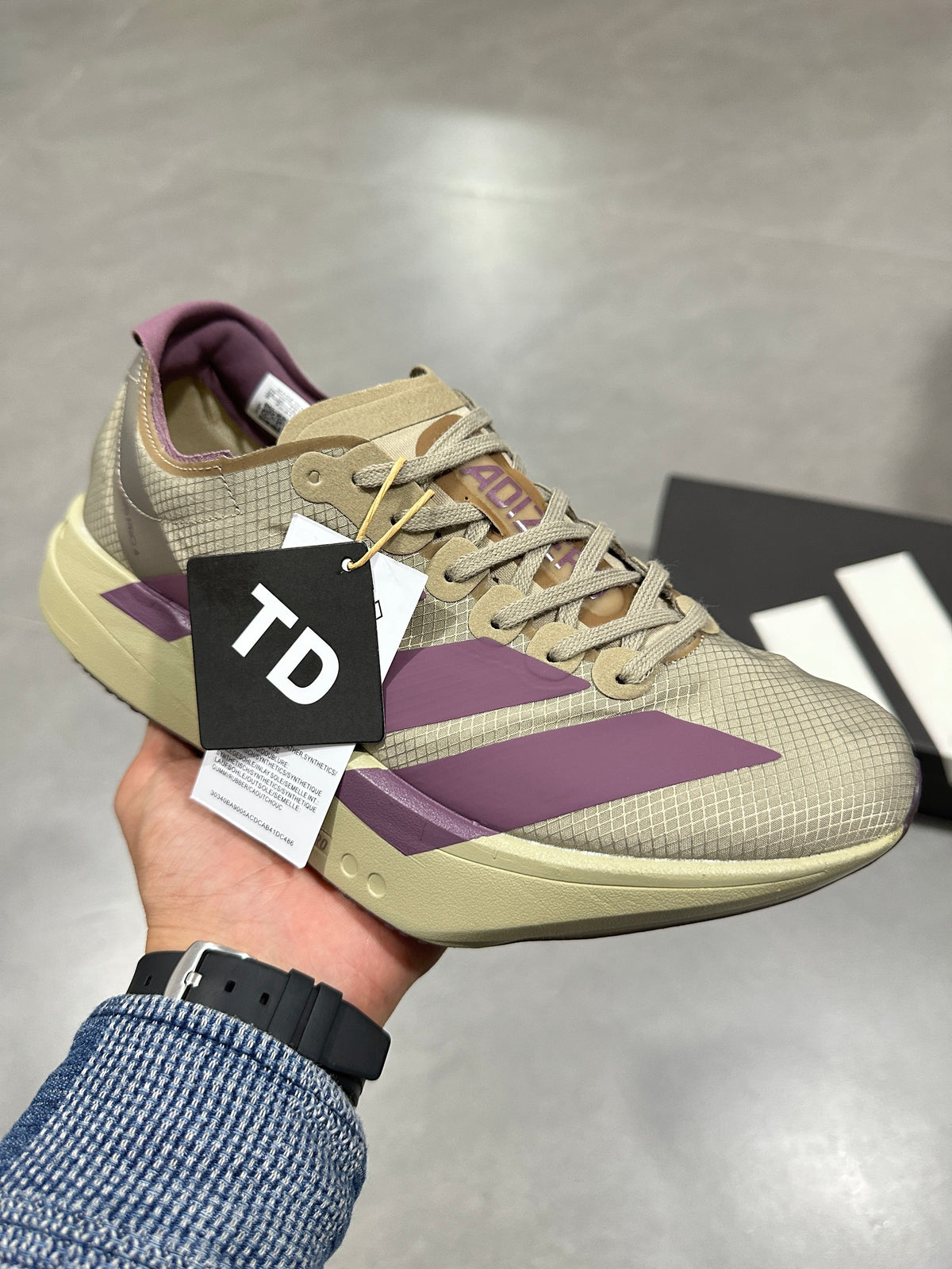 Nike Lightstrike Pro Running Shoes JP6997 in Gray Purple - product image from the listing.