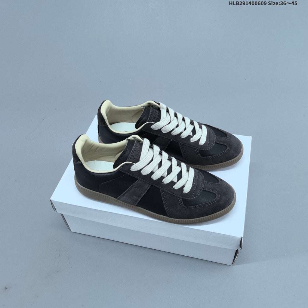 Maison Margiela Replica Low-Cut Sneakers - product image from the listing.