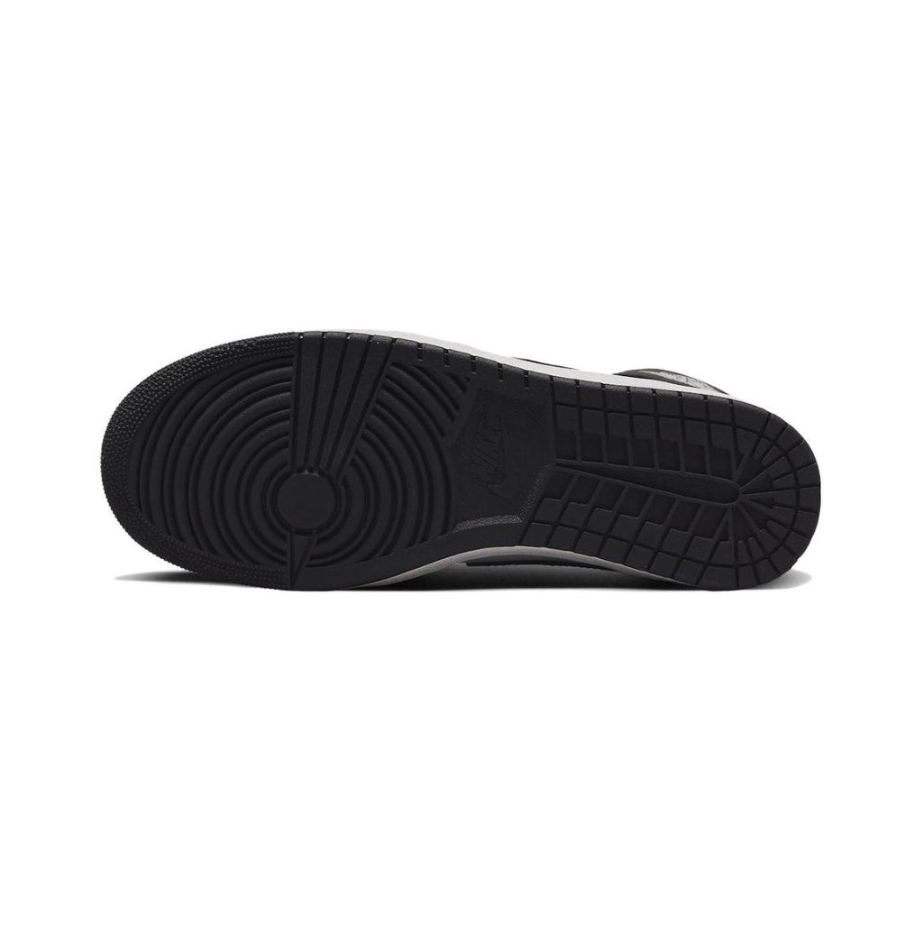 85 Black White BQ4422-001 Sneakers - Air Jordan 1 High - product image from the listing.