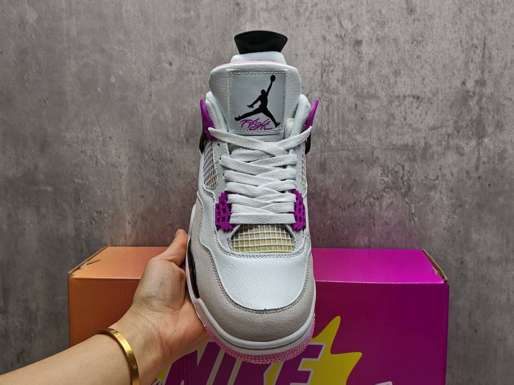 "Comic Book" Air Jordan 4 Retro Off White/University Red - product image from the listing.