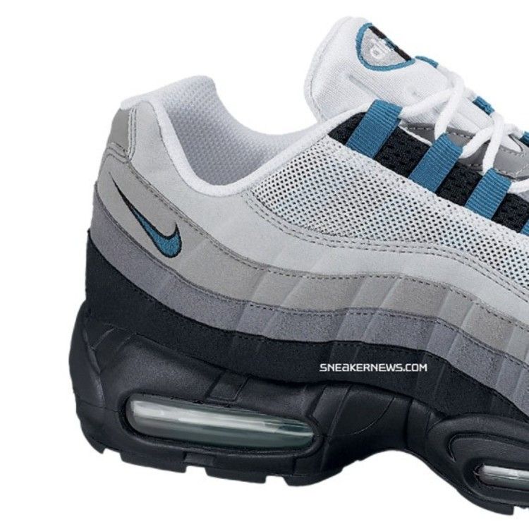 Freshwater - Nike Air Max 95 - product image from the listing.