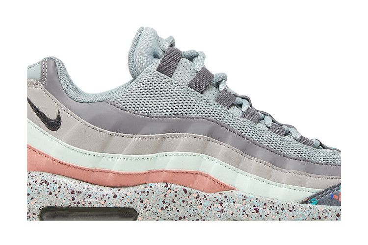 Women's Nike Air Max 95 Confetti - product image from the listing.