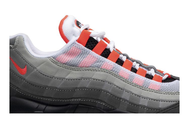 Solar Red (2018) - Nike Air Max 95 OG - product image from the listing.
