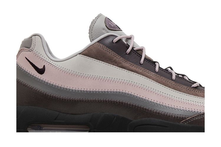 A Ma Maniére While You Were Sleeping - Nike Air Max 95 SP - product image from the listing.