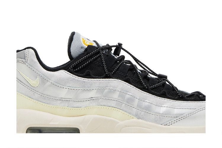 Women's Nike Air Max 95 Toggle Metallic Silver Alabaster - product image from the listing.
