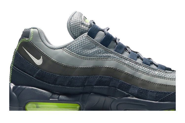 Seahawks - Nike Air Max 95 - product image from the listing.
