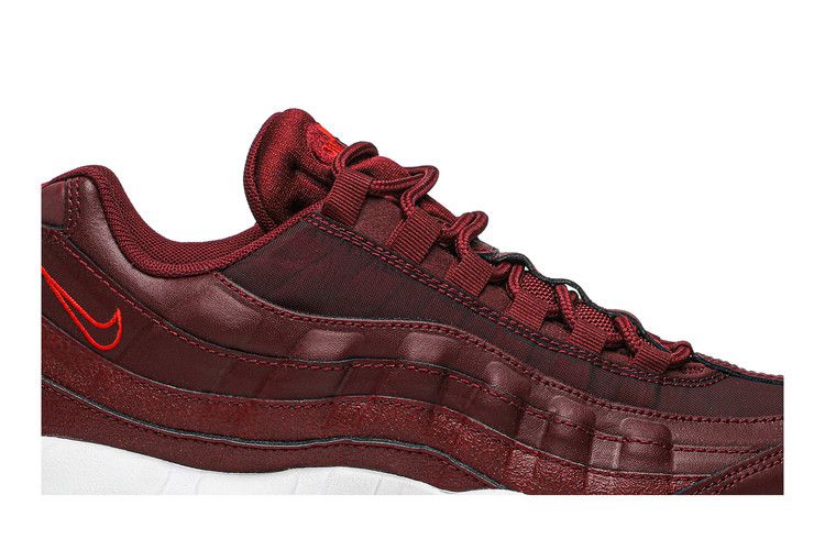 Women's Nike Air Max 95 Team Red - product image from the listing.