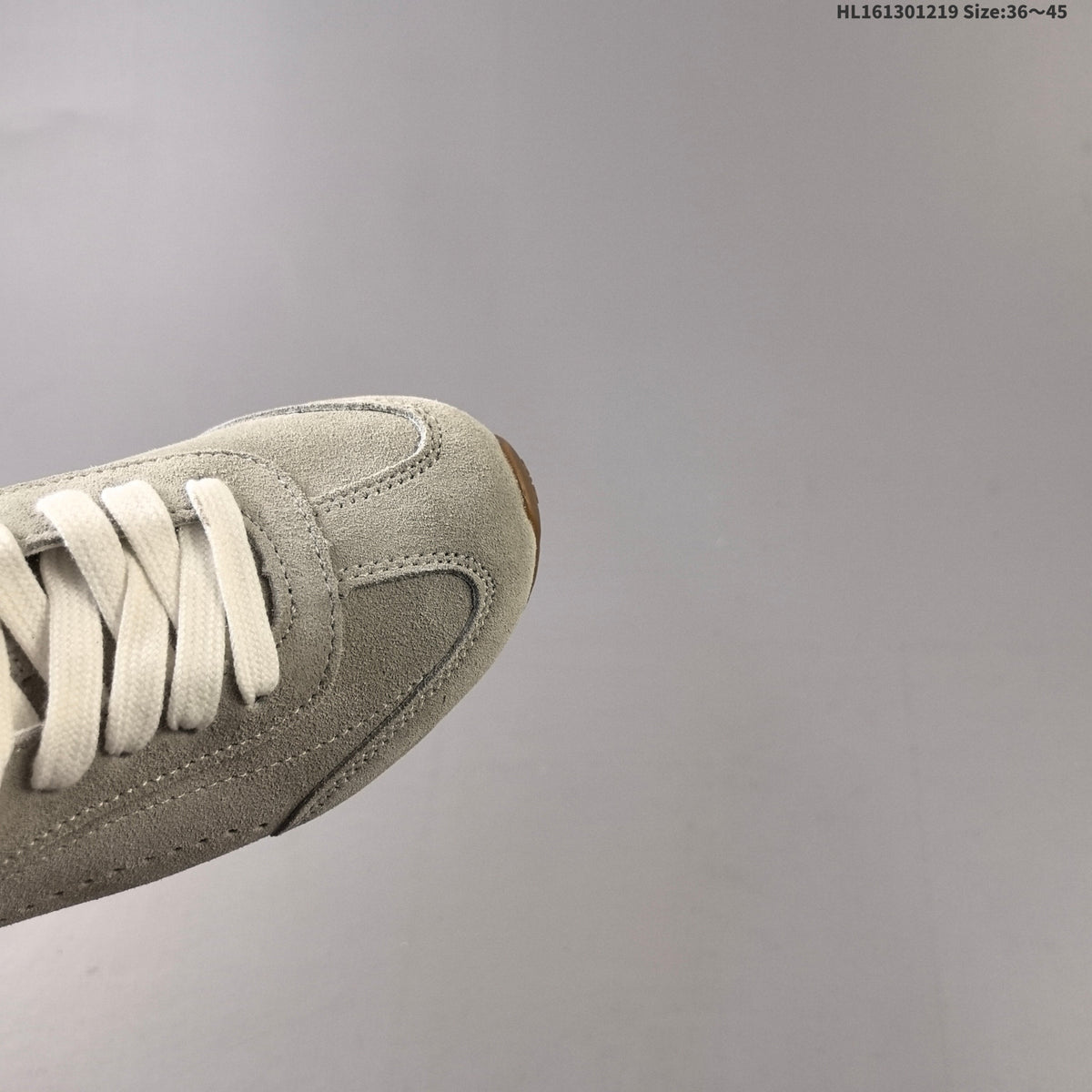 Gray Alo Yoga Sunset Sneaker Low-Top - product image from the listing.