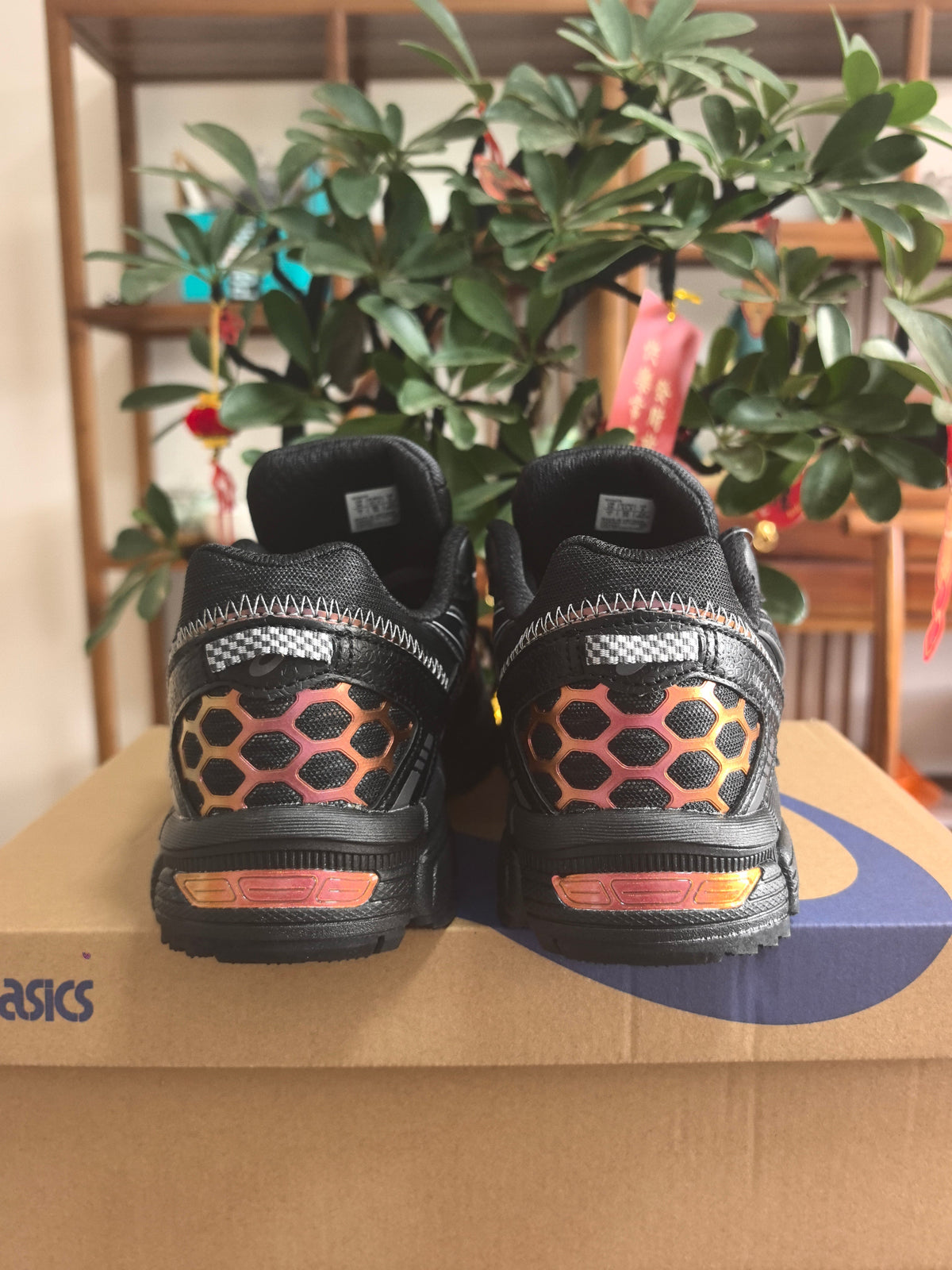 ASICS K1 High-Top Sneakers in Black - product image from the listing.