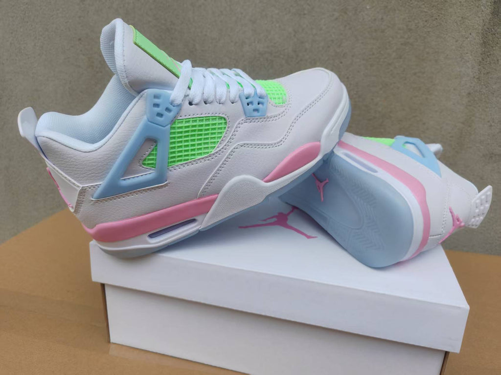 Valentine's Day - Air Jordan 4 GS - product image from the listing.