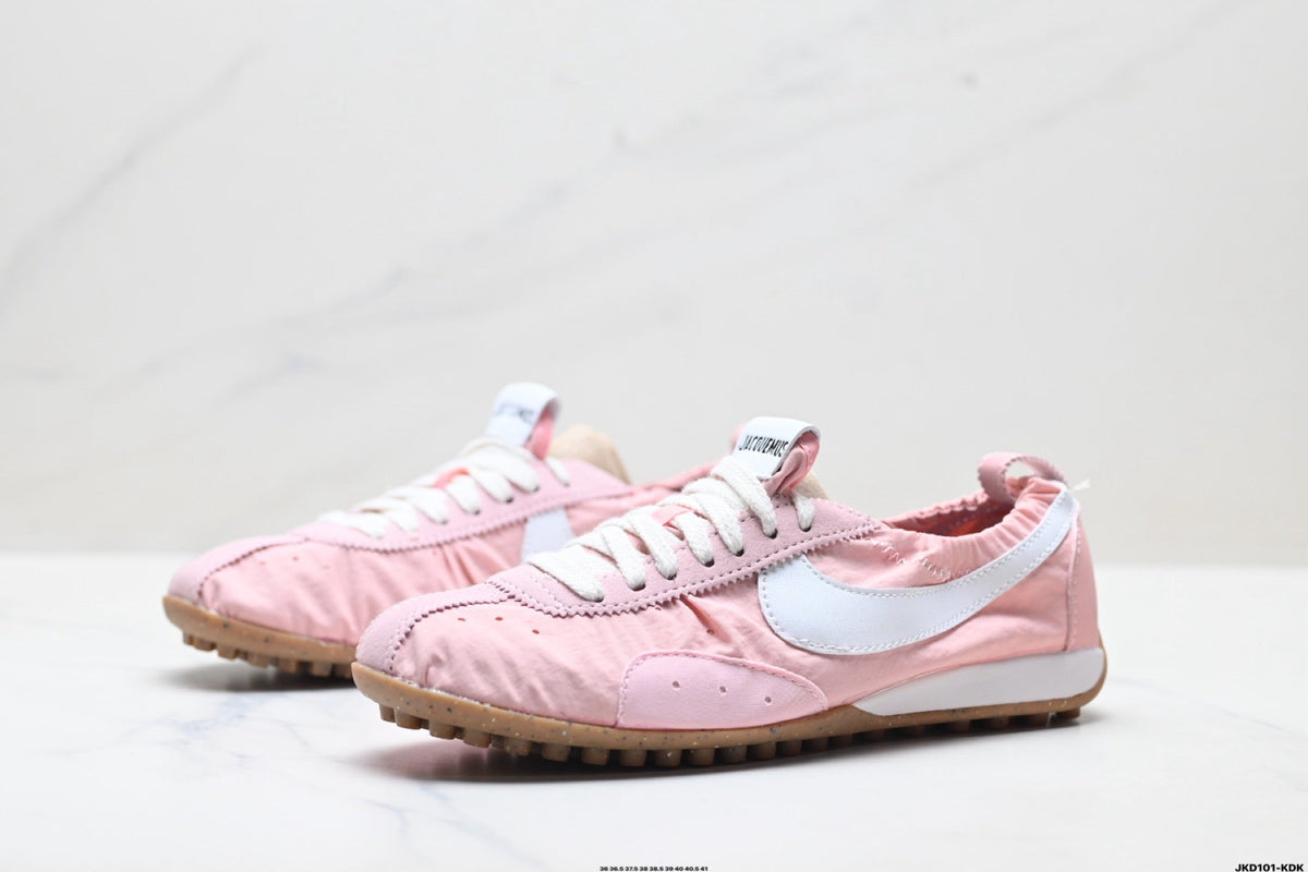 Nike x Jacquemus JF1 Low-Top Sneakers in Pink - product image from the listing.