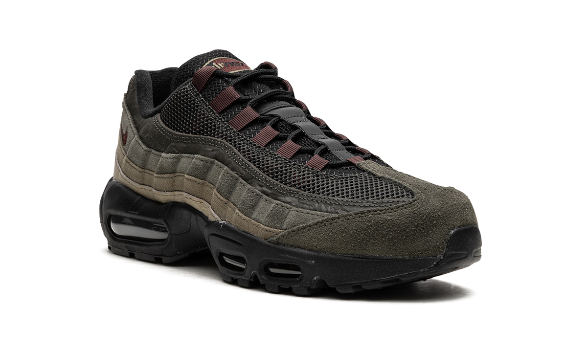 "Black Earth" Air Max 95 FD0652 001 - product image from the listing.