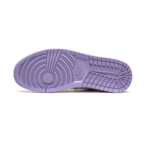 "Arctic Punch" Air Jordan 1 Low SE - product image from the listing.