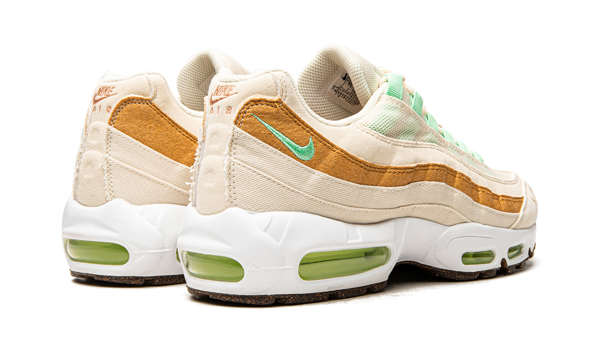 "Happy Pineapple" Air Max 95 CZ0154 100 - product image from the listing.