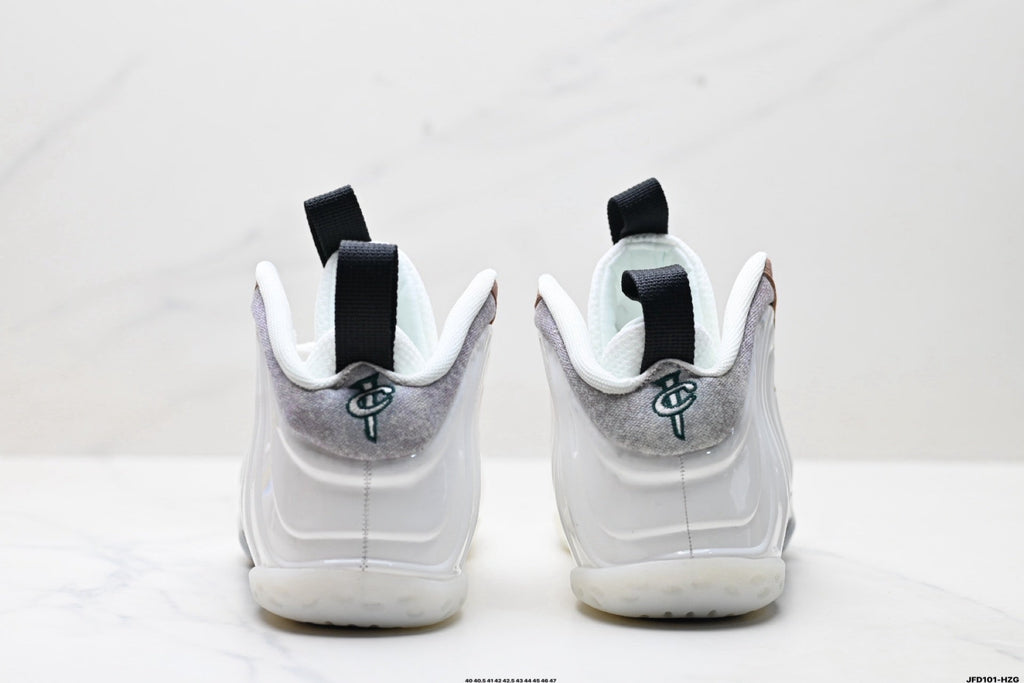 Nike Air Foamposite One Penny Hardaway Sneakers White Rose in Gold - product image from the listing.