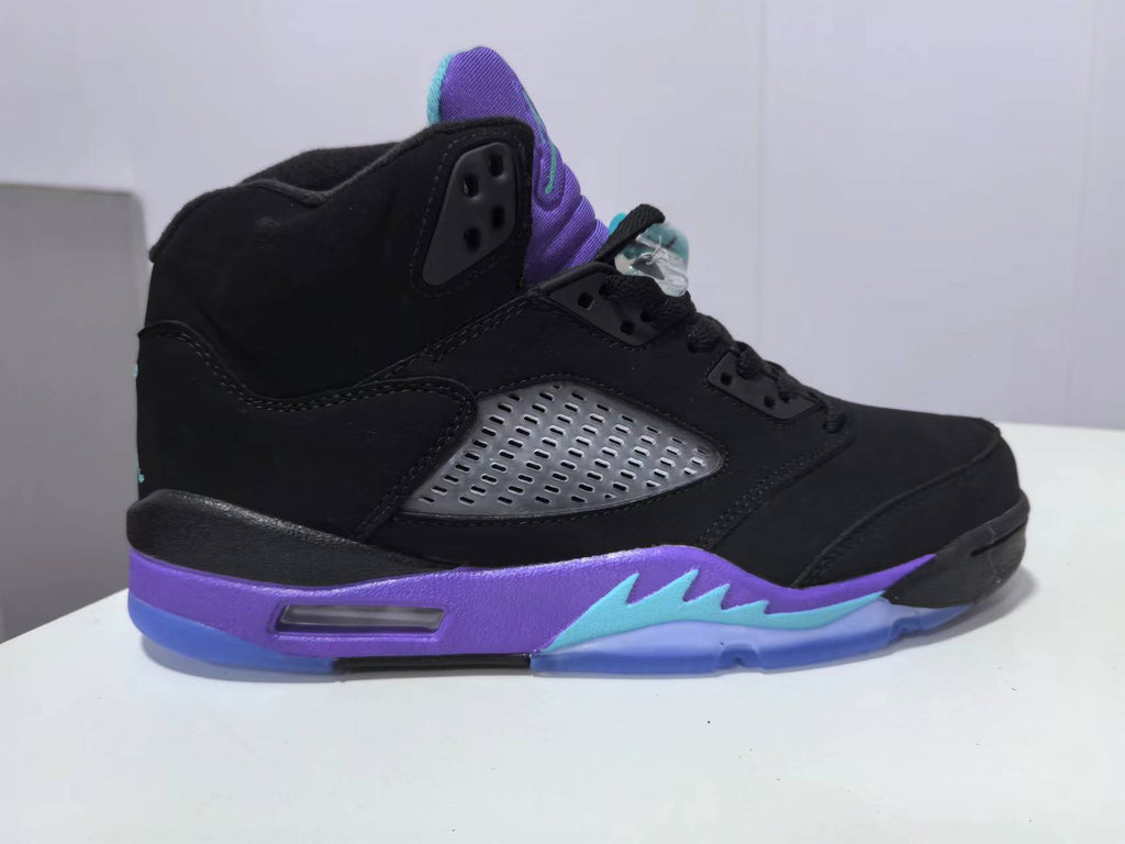 Black/Grape ("Black Grape") - Air Jordan 5 Retro - product image from the listing.