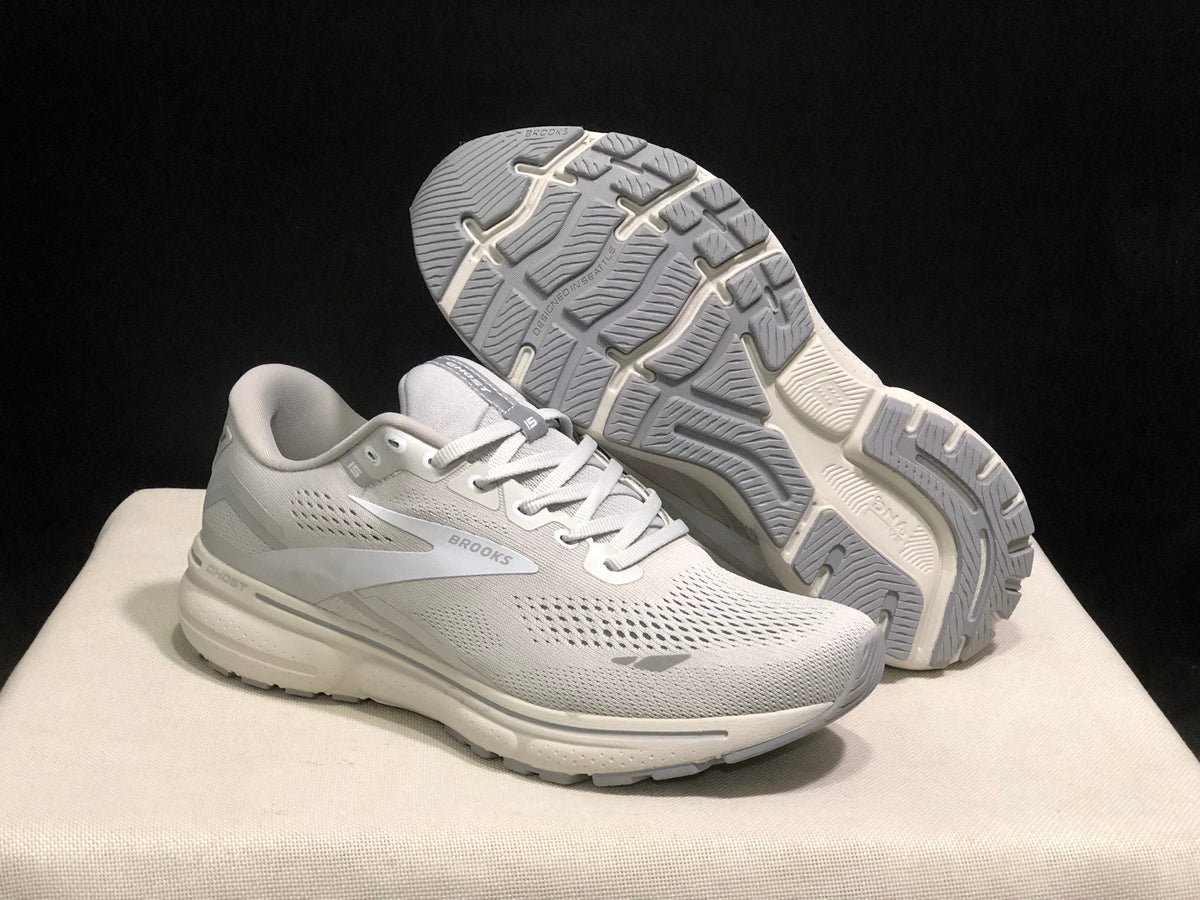 Brooks Ghost 15 Shoes for Running - product image from the listing.