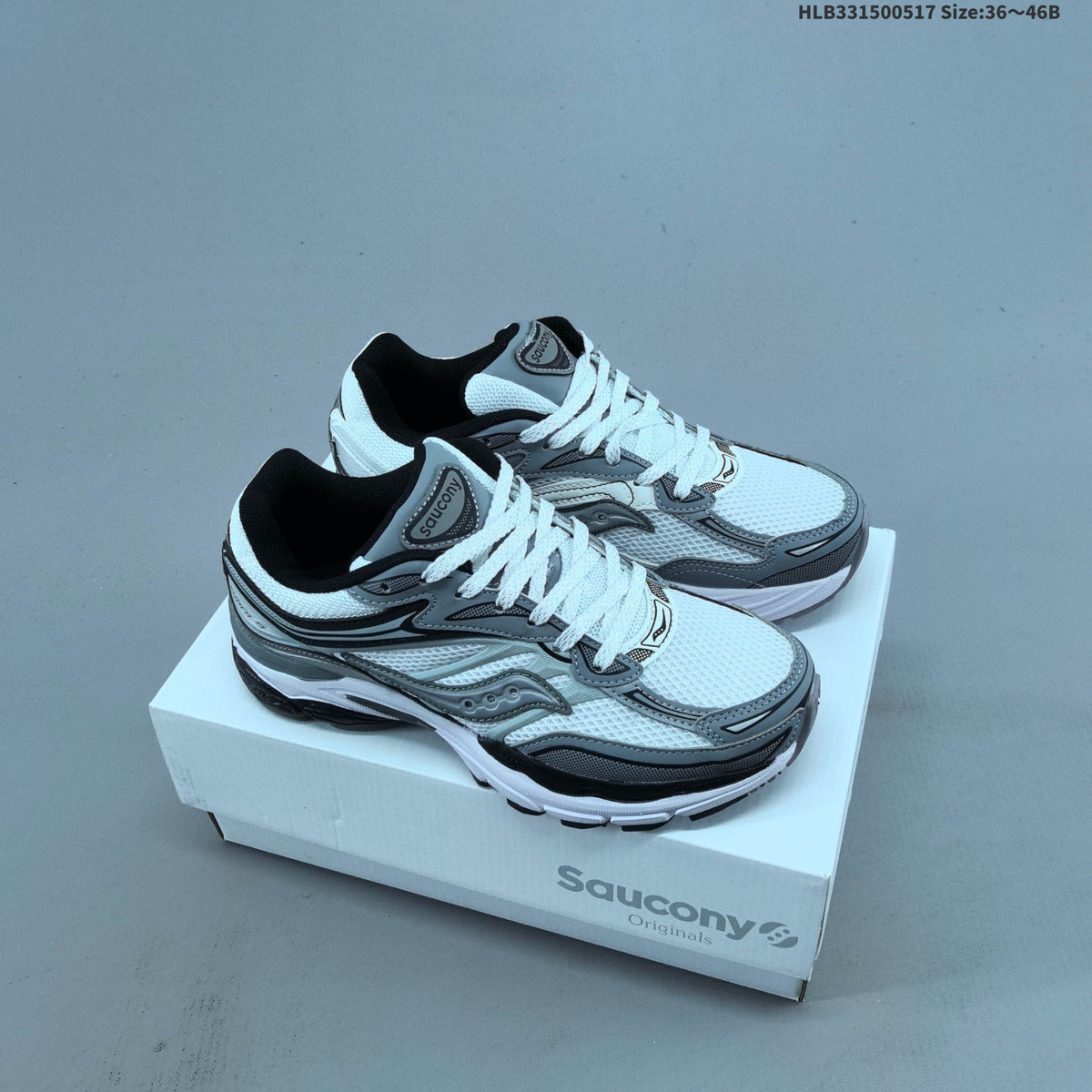 Saucony ProGrid Omni 9 Retro Sneakers for Running - product image from the listing.